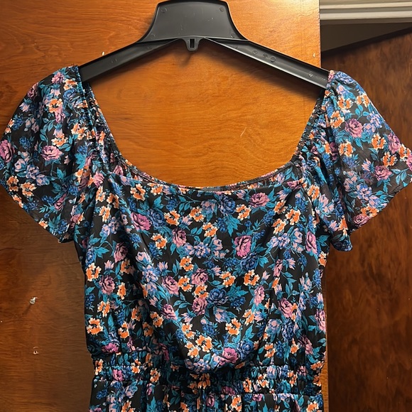 Francesca’s sundress size medium. Brand is Trixxi - Picture 2 of 8